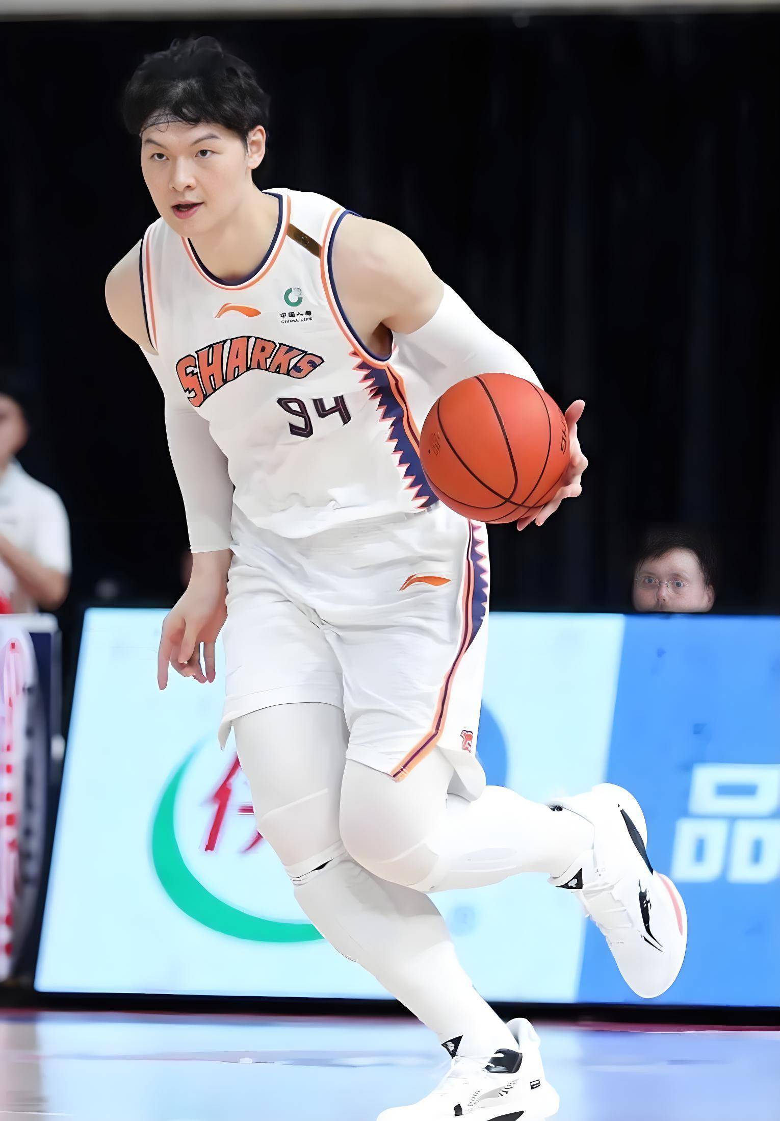 关于杨瀚森8+8+5+3篮板创新高夏联G4开拓者击败火箭的信息